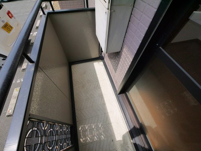 バルコニー　お洗濯にも便利なバルコニー付き