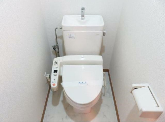 トイレ　※居住中のため別部屋参照