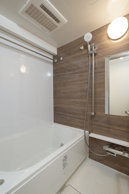 バス・シャワールーム　※写真は同タイプ住戸です。