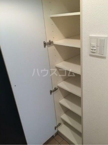 プレール・ドゥーク横浜SOUTH Maison Loireの玄関写真