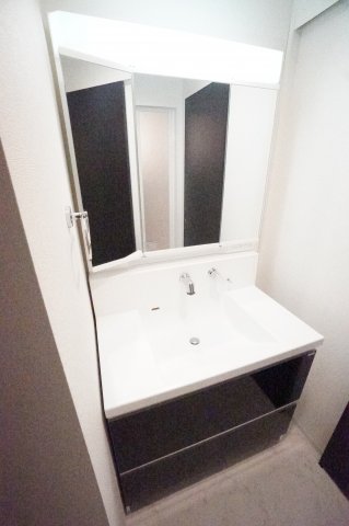 洗面設備　※同物件・同タイプの写真です。