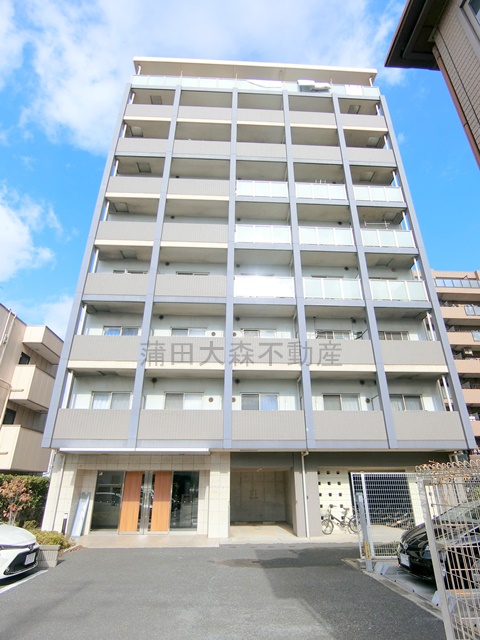建物外観　2008年4月築　RC鉄筋コンクリート造地上9階建ての人気賃