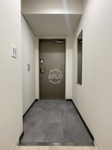 玄関　南堀江アパートメントシエロ　玄関