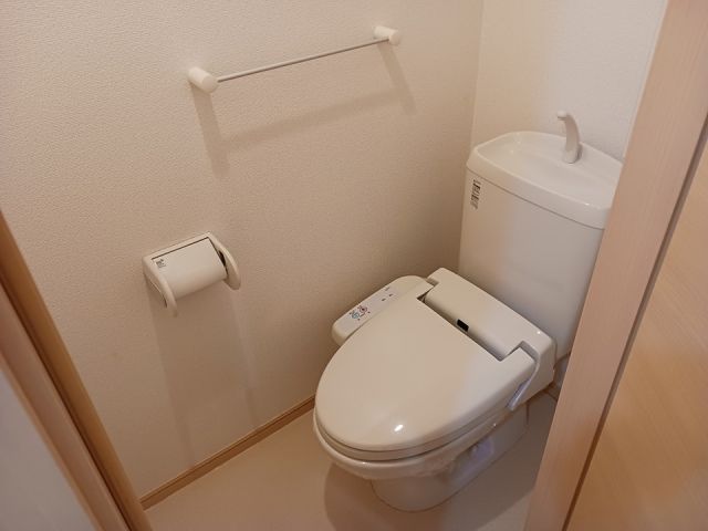 ベルメゾン中山Bのトイレ写真