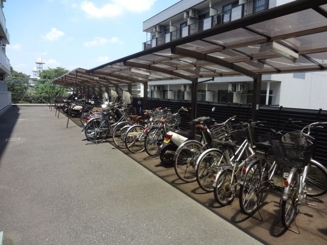 その他共有部分　♪屋根付き駐輪場♪