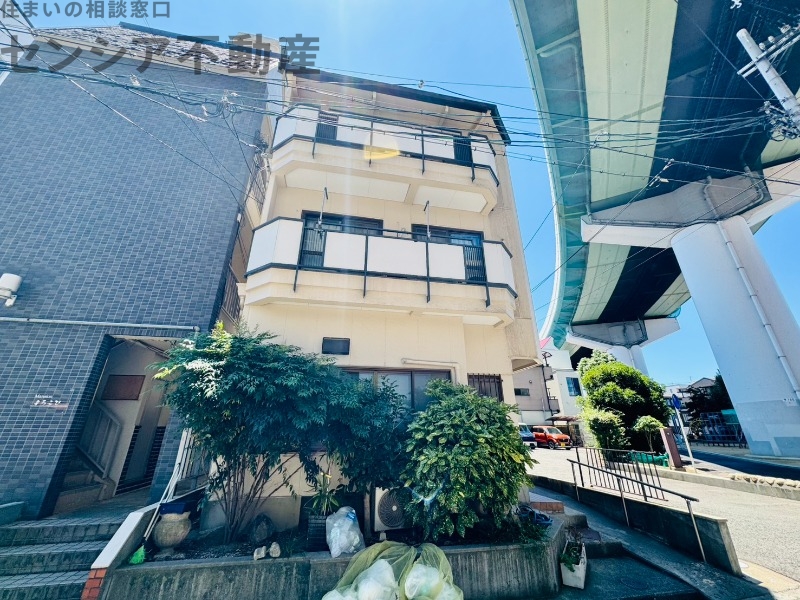土居マンションの外観写真
