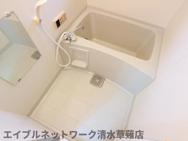 バス・シャワールーム　きれいなお風呂です