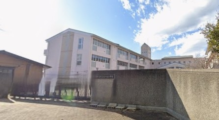 小学校　守谷市立松ケ丘小学校（小学校）まで1193m