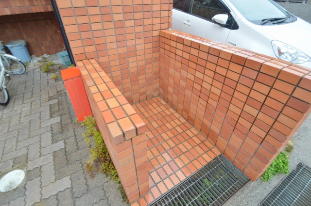 コンビニ　ローソン坂北インター店（コンビニ）まで562m