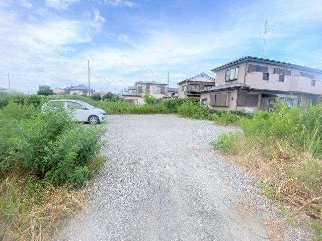 【茂原市東郷のアパートの駐車場】