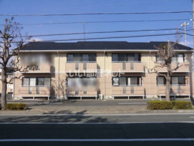 磐田市下本郷のアパートの建物外観