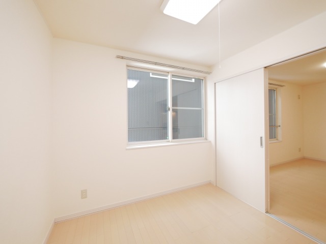 その他部屋・スペース　白基調の明るいお部屋です♪