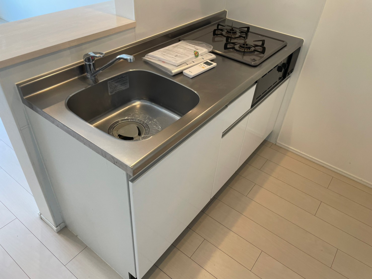 キッチン　同じタイプ同じモデルを使用