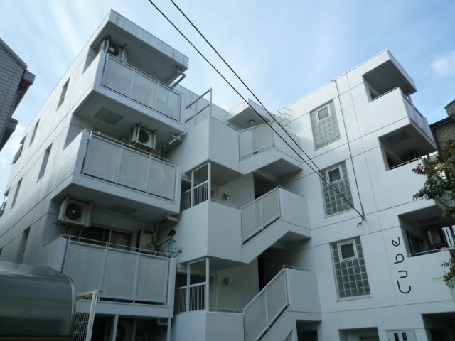 尼崎市武庫之荘本町のマンションの建物外観