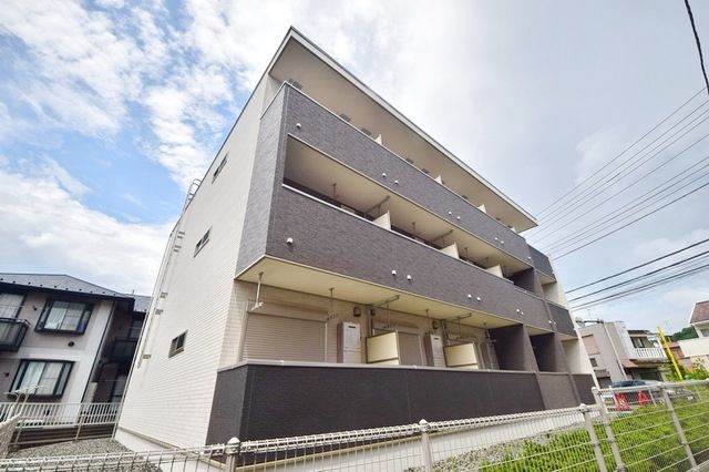 神奈川県鎌倉市大船４（アパート）の賃貸物件の外観