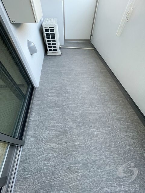 【大阪市生野区新今里のマンションのバルコニー】