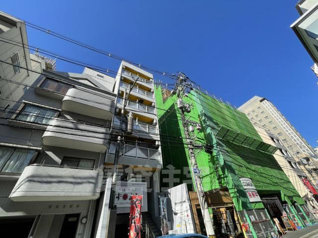 広島市中区大手町のマンションの建物外観