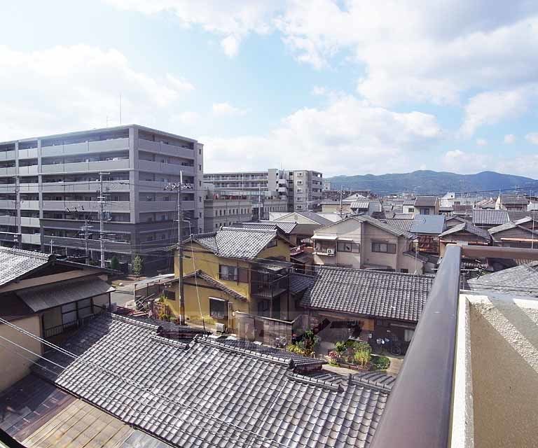 【京都市右京区太秦下刑部町のマンションの眺望】