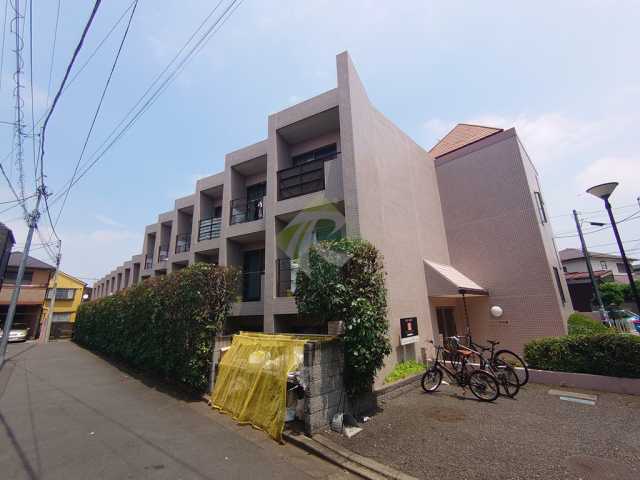 目黒区中目黒のマンションの建物外観