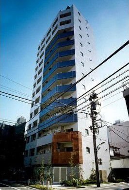 【港区西新橋のマンションの建物外観】