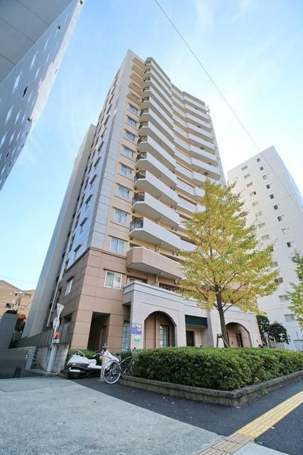 品川区西五反田のマンションの建物外観