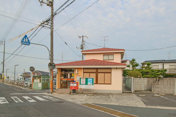 【岡山市中区神下のアパートの郵便局】