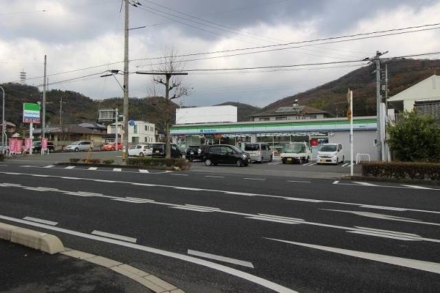 【玉野市八浜町大崎のマンションのコンビニ】