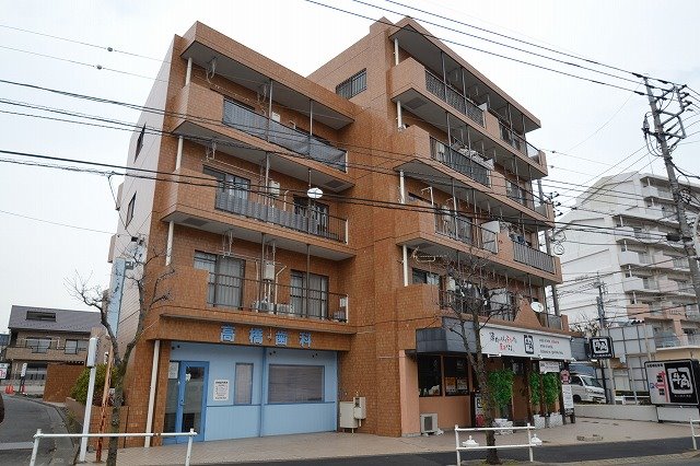 マンション田島の外観