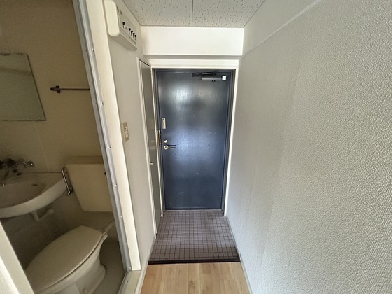 玄関　※別部屋の写真です