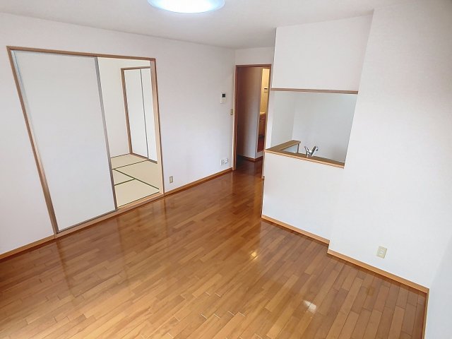 居室・リビング　2025年9月撮影※現況を優先します。