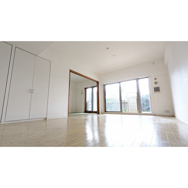 居室・リビング　リビング