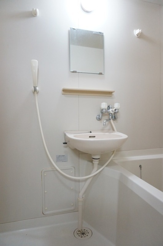 バス・シャワールーム　図面と現状に相違がある場合には現状を優先