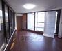 居室・リビング　三角形の特徴的なお部屋です！