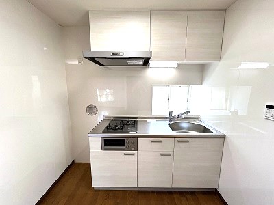 キッチン　２階の住居部分　２口システムガスキッチン（新品）