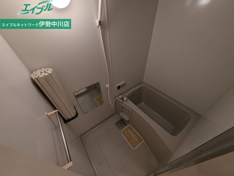 バス・シャワールーム　同型別室のお写真です