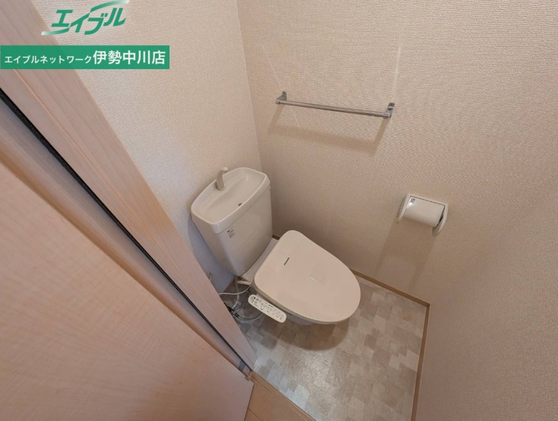 トイレ　同型別室のお写真です