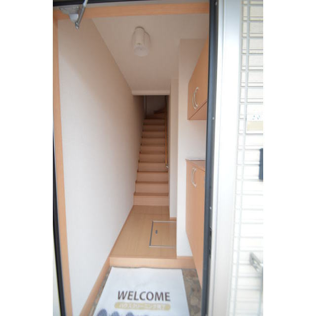 玄関　専用階段