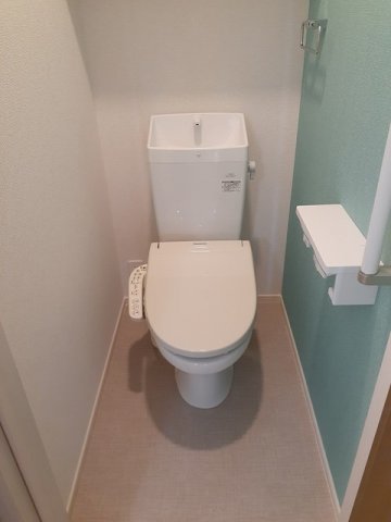 トイレ　コンパクトで使いやすいトイレです
