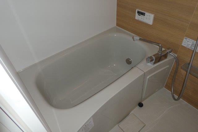 バス・シャワールーム　追い焚きバス