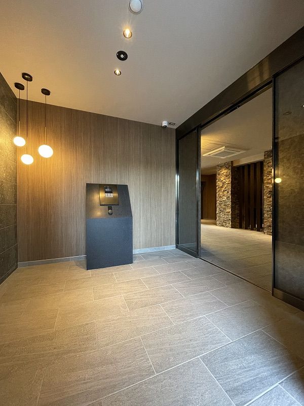 エントランス　エントランスはオートロック付き！