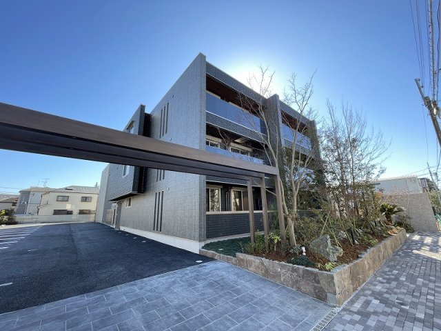 建物外観　積水ハウス施工の賃貸住宅シャーメゾン！