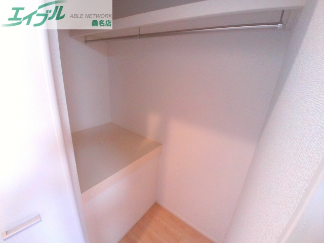 収納　同物件別部屋の物です。