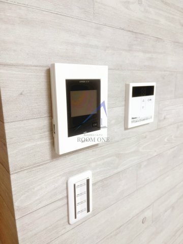 セキュリティ　モニター付きインターホンです。