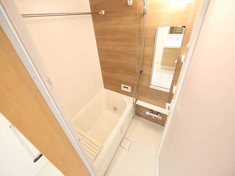 バス・シャワールーム　バスルーム　浴室暖房乾燥機　追い焚き　オートバス