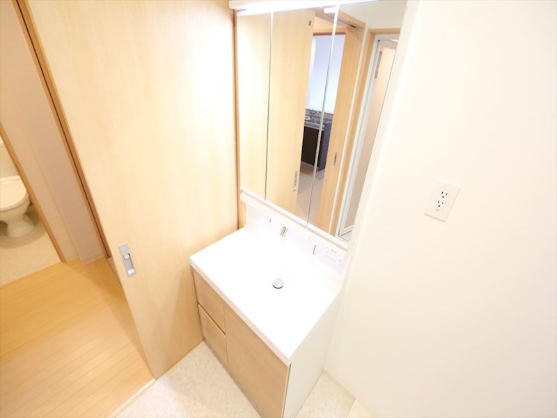 洗面設備　脱衣所　シャンプードレッサー