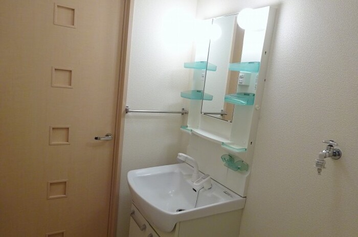 洗面設備　洗髪洗面化粧台