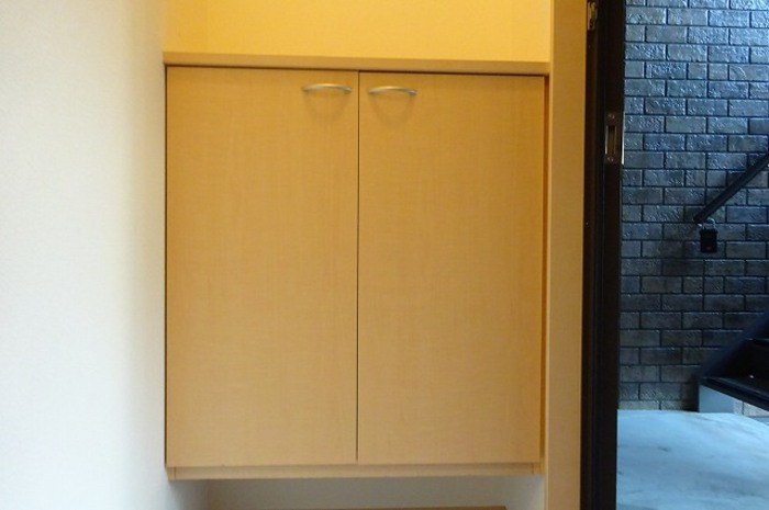 玄関　シューズボックス