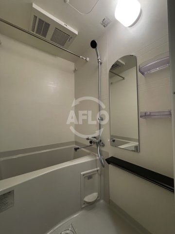 バス・シャワールーム　プレサンス京町堀　浴室