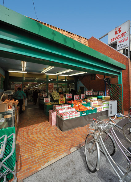 スーパー　文化堂中丸子店（スーパー）まで214m