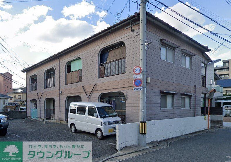 建物外観　駐車場